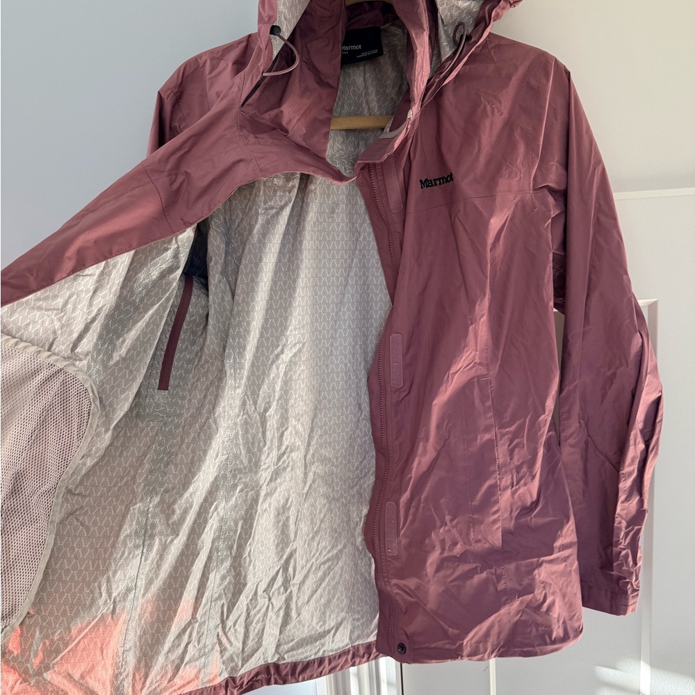 Marmot Women's Pink Rain Jacket with hood - Picture 3 of 3